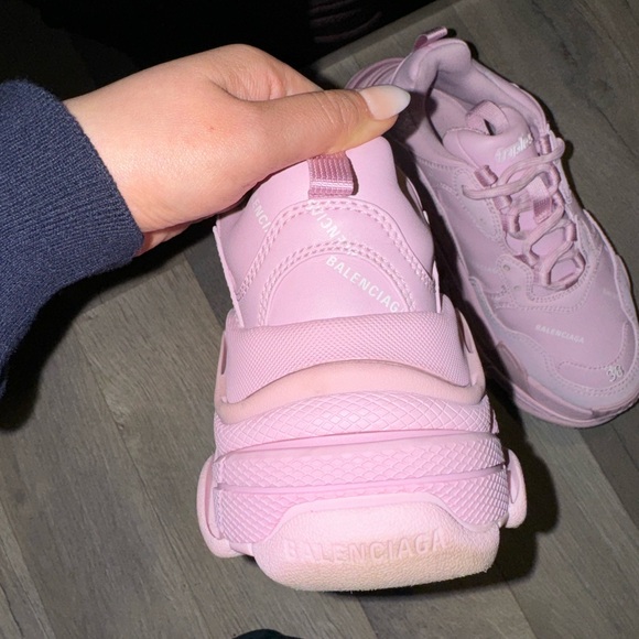 BALENCIAGA Triple S platform sneakers (AUTHENTIC): used - Picture 13 of 15